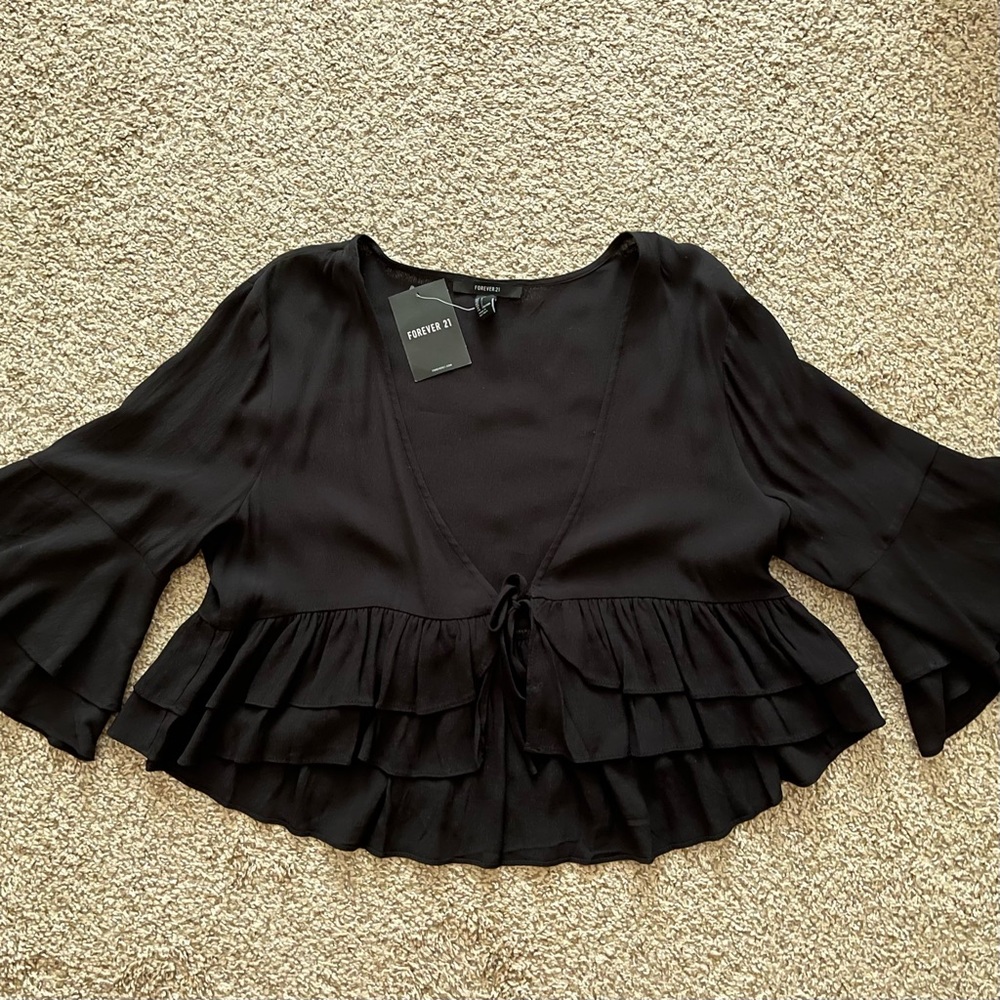 Long sleeve cropped tie-front blouse